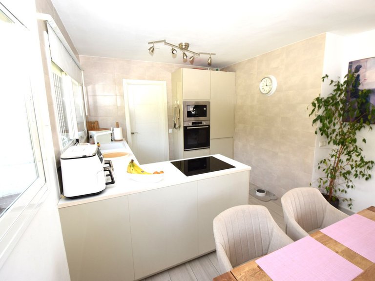 Villa for Sale in La Cala De Mijas, Malaga 11