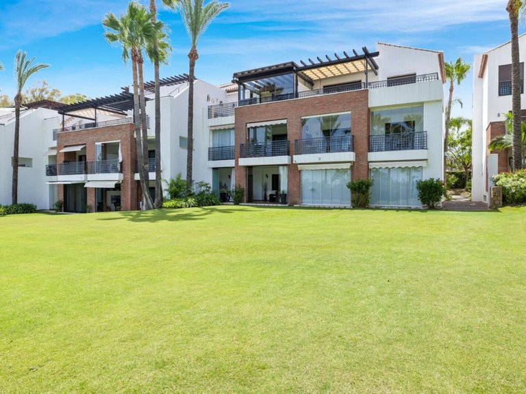 Apartment for Sale in Estepona, Malaga 1