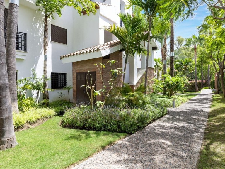 Apartment for Sale in Estepona, Malaga 8
