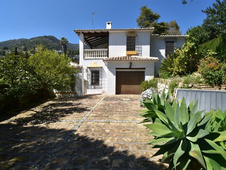 Villa for Sale in Mijas Costa, Malaga 29