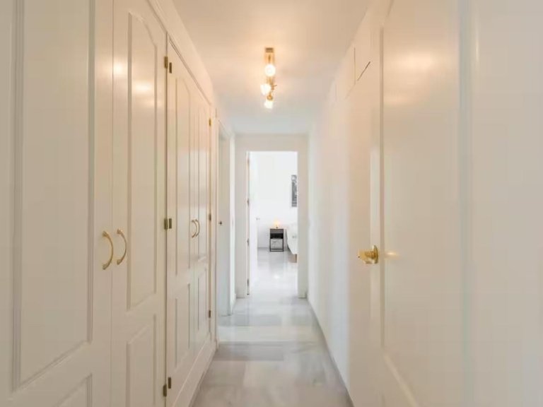 Apartment for Sale in Nueva Andalucía, Malaga 9