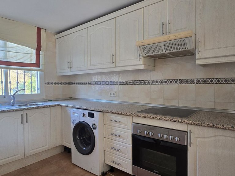 Penthouse for Sale in Marbella, Malaga 20