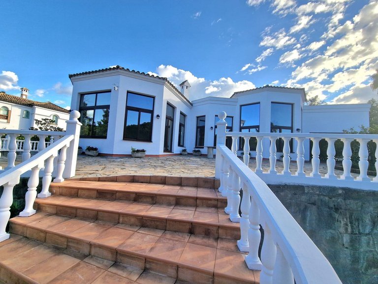 Villa for Sale in Sotogrande Alto, Cadiz 10