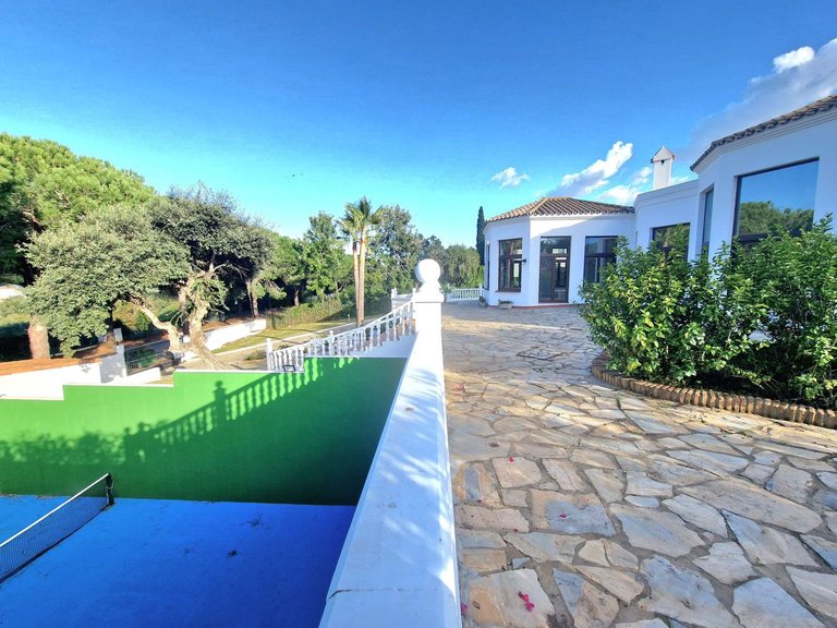 Villa for Sale in Sotogrande Alto, Cadiz 16