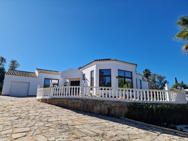 Villa for Sale in Sotogrande Alto, Cadiz 18