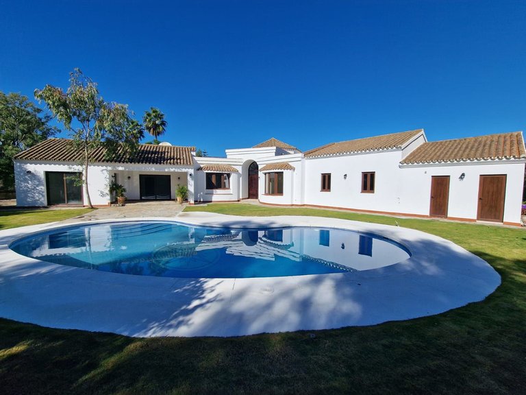 Villa for Sale in Sotogrande Alto, Cadiz 20
