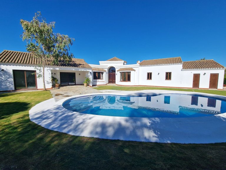 Villa for Sale in Sotogrande Alto, Cadiz 21