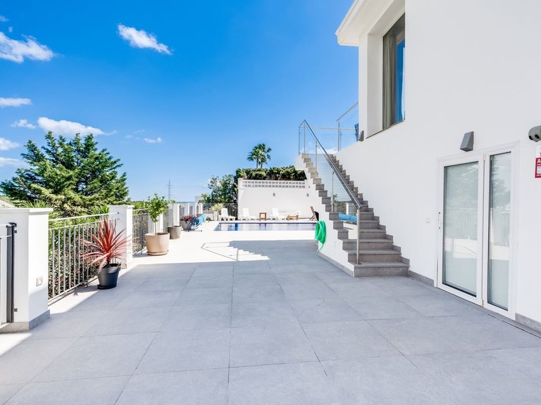 Villa for Sale in Estepona, Malaga 26