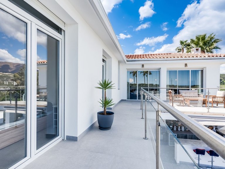 Villa for Sale in Estepona, Malaga 27
