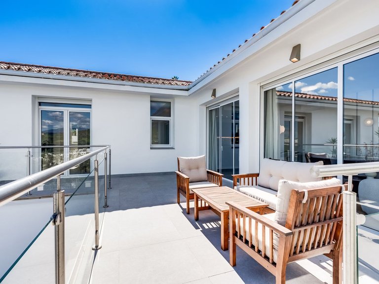 Villa for Sale in Estepona, Malaga 29