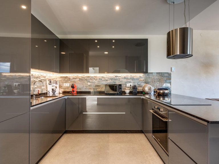 Villa for Sale in Estepona, Malaga 8
