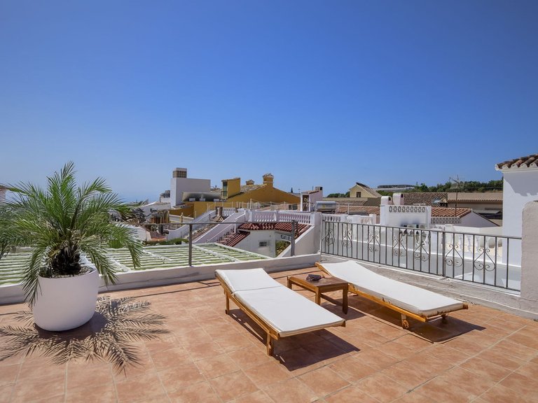 Villa for Sale in Fuengirola, Malaga 1