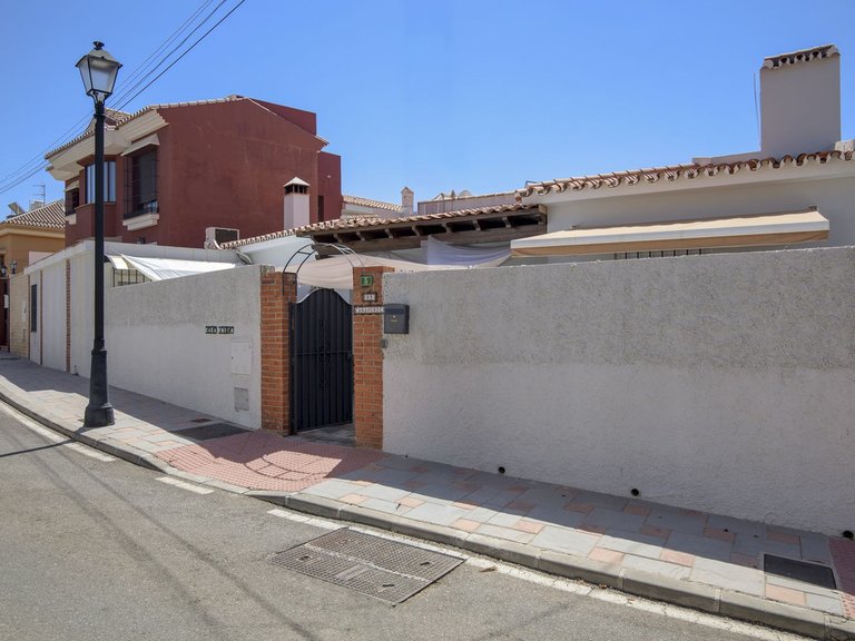 Villa for Sale in Fuengirola, Malaga 25