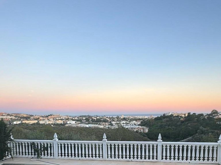 Villa for Sale in Mijas Costa, Malaga 1