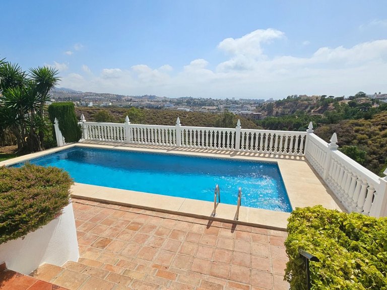 Villa for Sale in Mijas Costa, Malaga 38