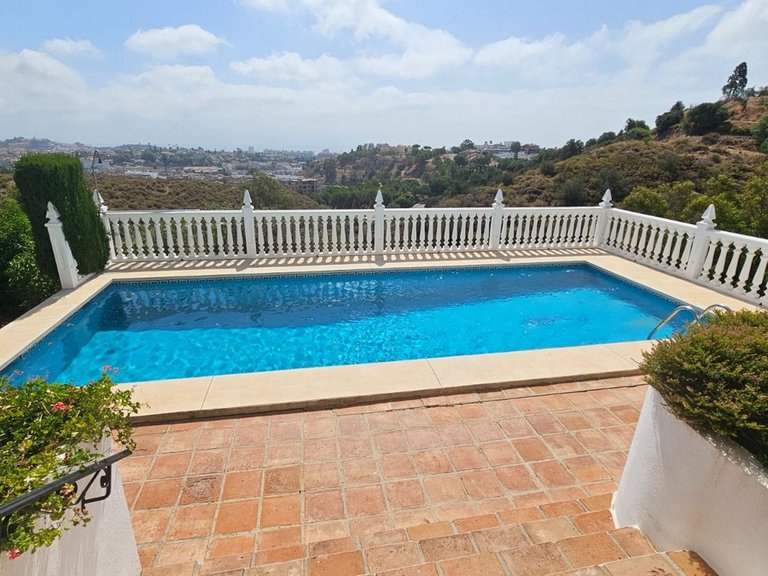 Villa for Sale in Mijas Costa, Malaga 39