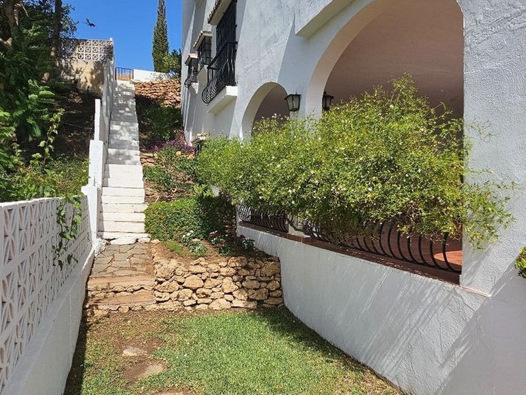 Villa for Sale in Mijas Costa, Malaga 53