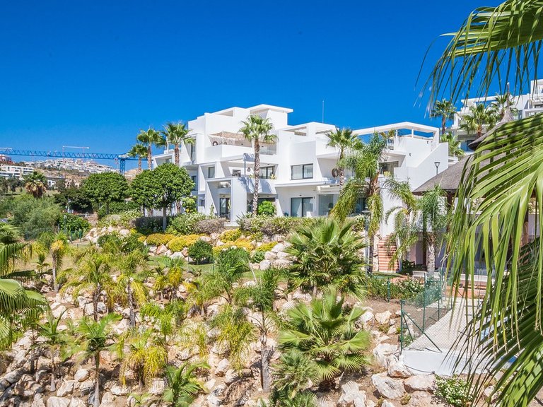 Apartment for Sale in Benahavís, Malaga 14