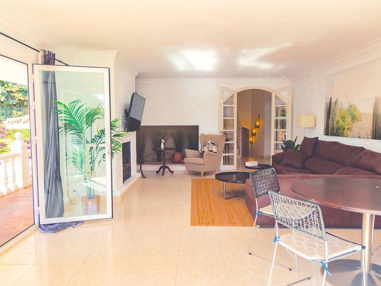 Villa for Sale in Inland La Capellania, Malaga 20