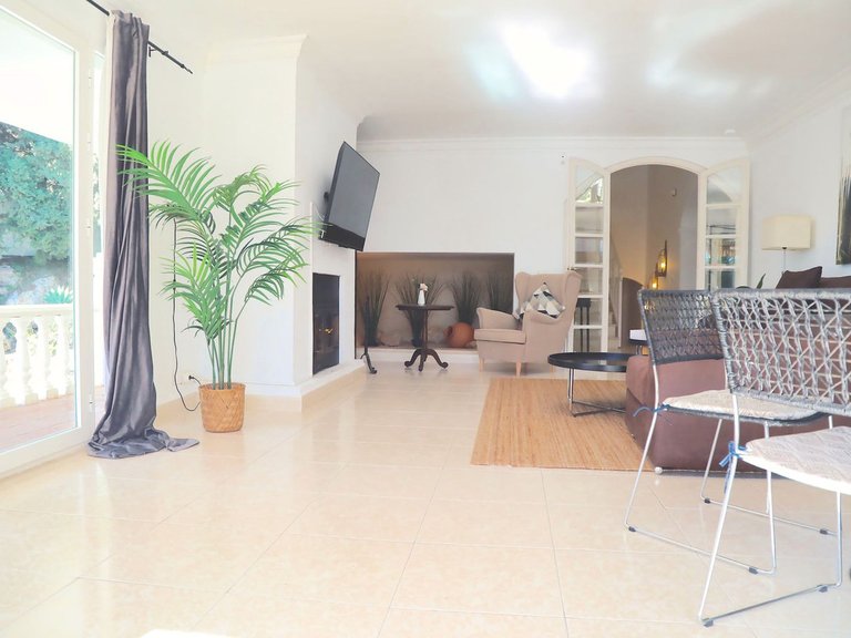 Villa for Sale in Inland La Capellania, Malaga 32