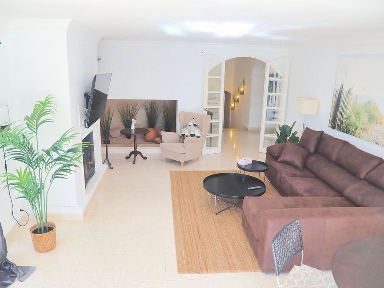 Villa for Sale in Inland La Capellania, Malaga 39