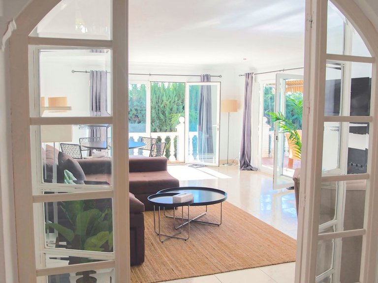 Villa for Sale in Inland La Capellania, Malaga 4