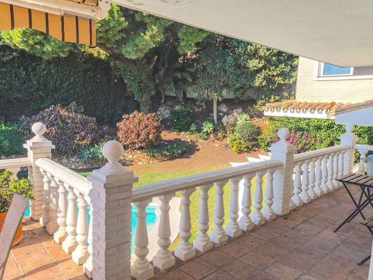 Villa for Sale in Inland La Capellania, Malaga 41