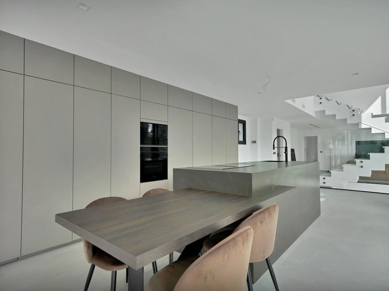 Villa for Sale in La Quinta, Malaga 17