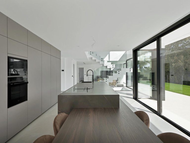 Villa for Sale in La Quinta, Malaga 19