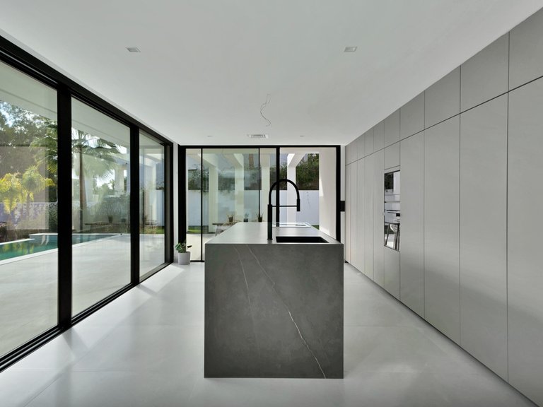 Villa for Sale in La Quinta, Malaga 34