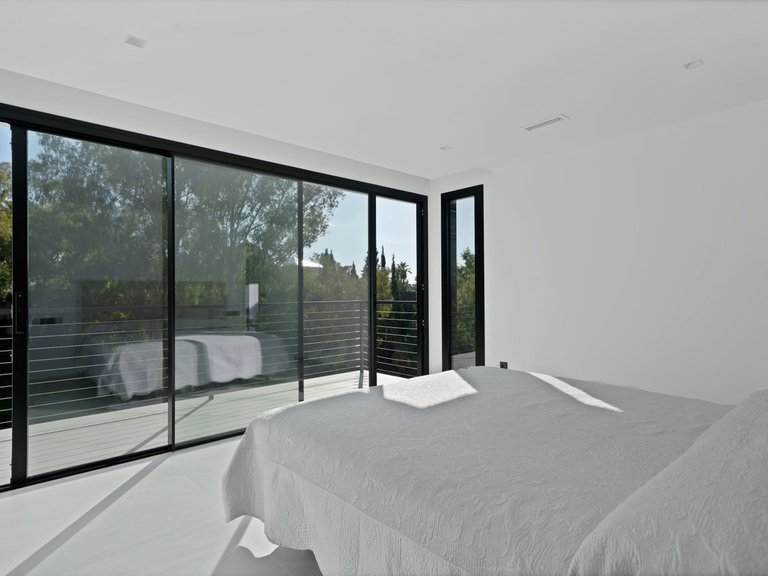 Villa for Sale in La Quinta, Malaga 5