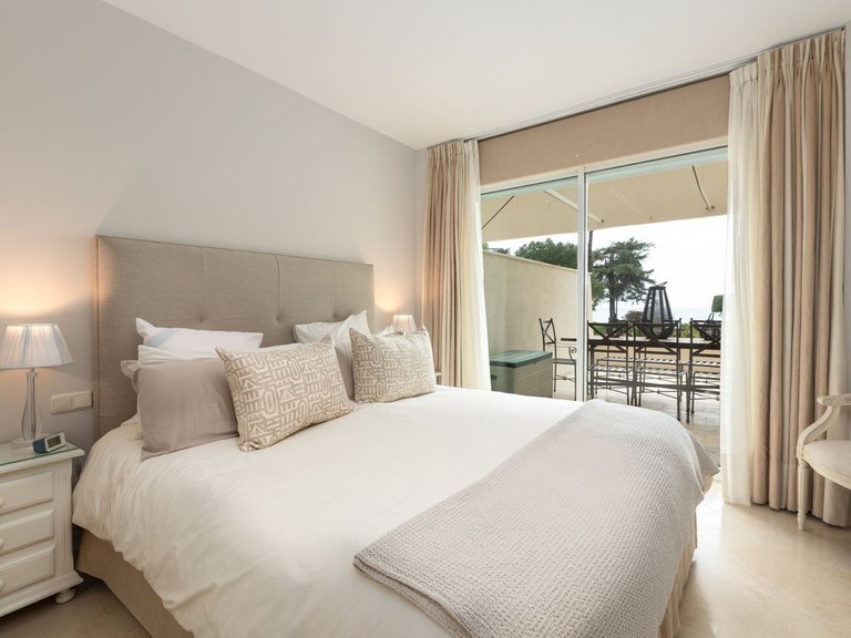 Apartment for Sale in Estepona, Malaga 1