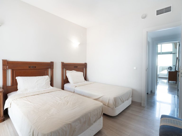 Apartment for Sale in Costa del Sol, Benalmadena Costa, Malaga 18