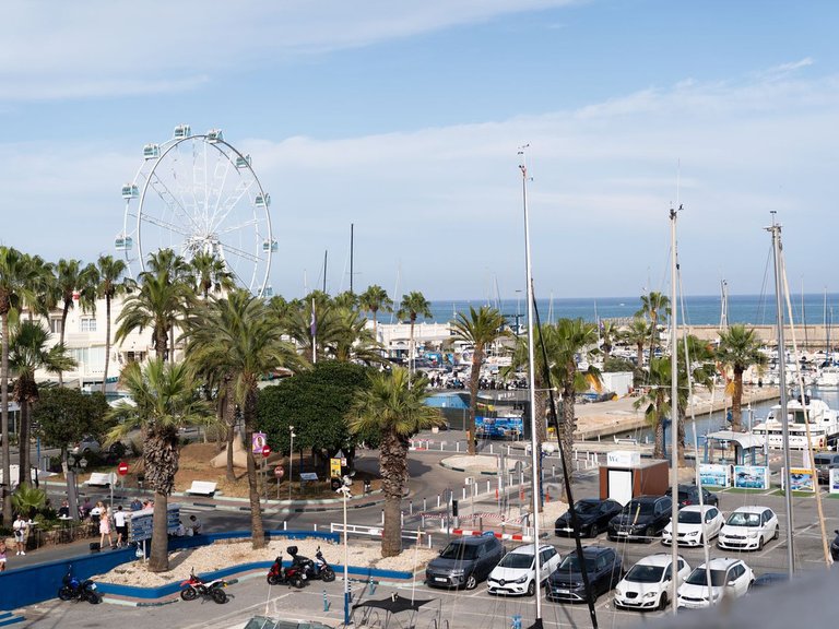 Apartment for Sale in Costa del Sol, Benalmadena Costa, Malaga 25