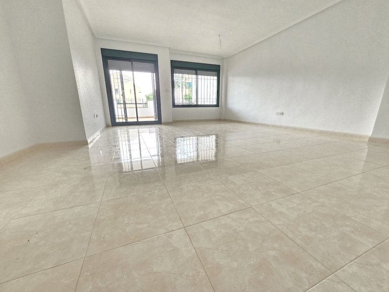 Apartment for Sale in Lomas De Campoamor, Alicante 3