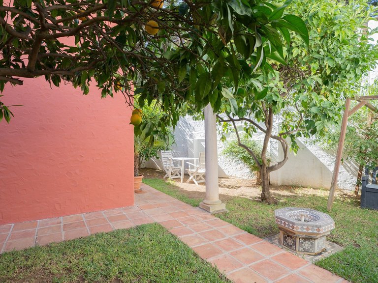 Villa for Sale in Marbella, Malaga 26