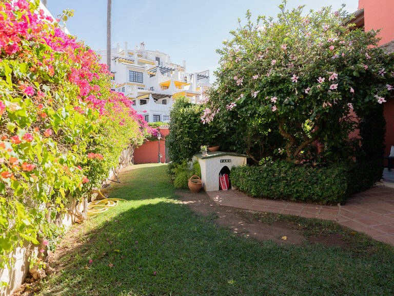 Villa for Sale in Marbella, Malaga 27