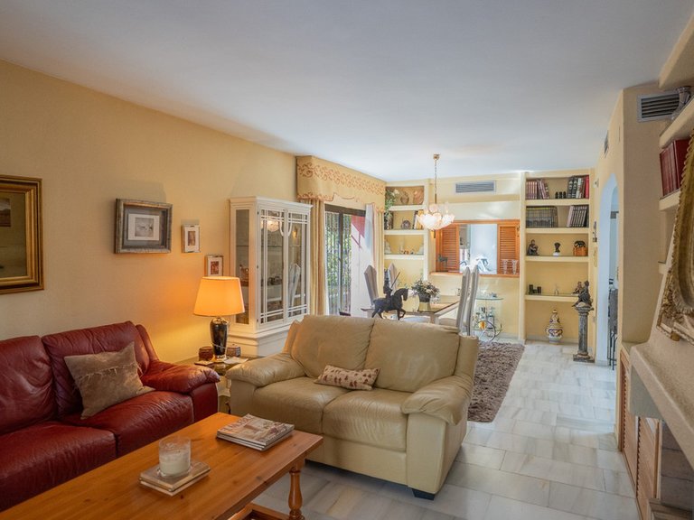 Villa for Sale in Marbella, Malaga 4