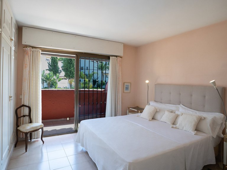 Villa for Sale in Marbella, Malaga 7