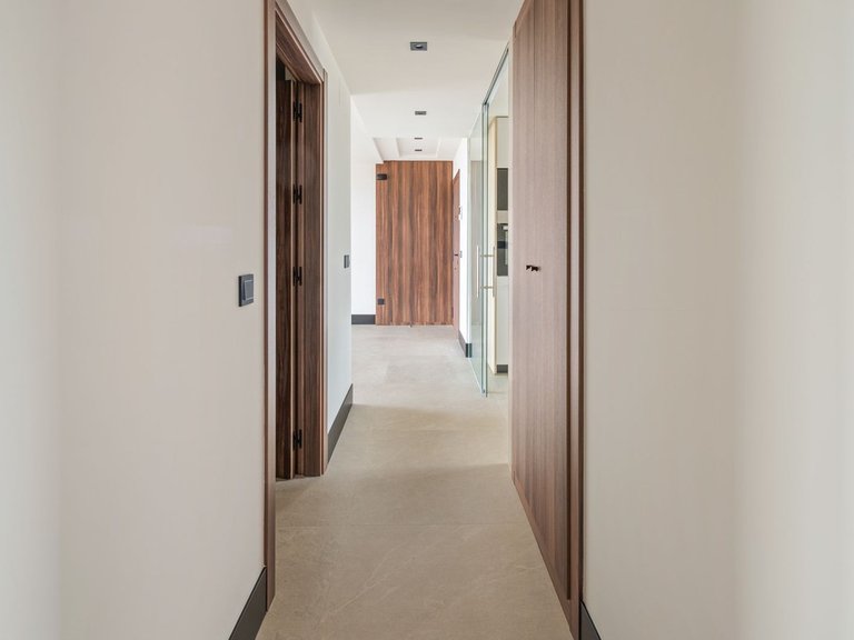 Apartment for Sale in Nueva Andalucía, Malaga 10