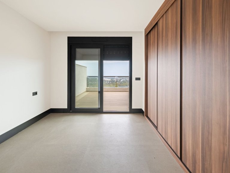 Apartment for Sale in Nueva Andalucía, Malaga 6