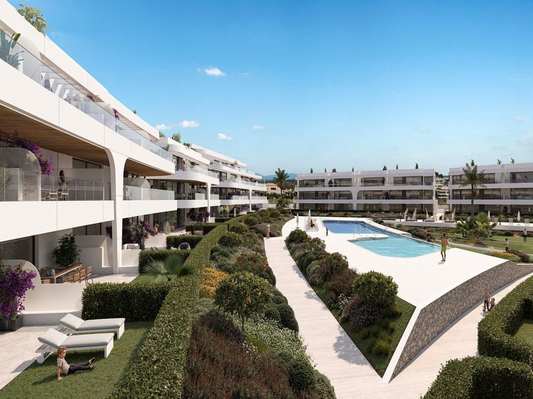 Apartment for Sale in El Paraiso, Malaga 4