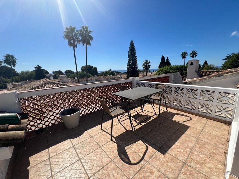 Apartment for Sale in El Paraiso, Malaga 12