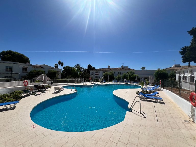 Apartment for Sale in El Paraiso, Malaga 14