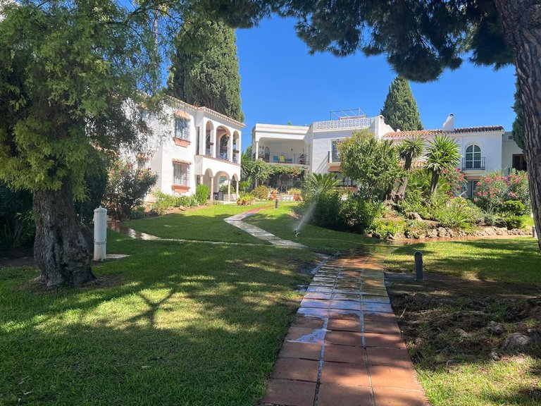 Apartment for Sale in El Paraiso, Malaga 16