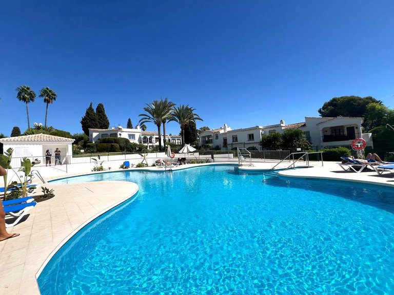 Apartment for Sale in El Paraiso, Malaga 17