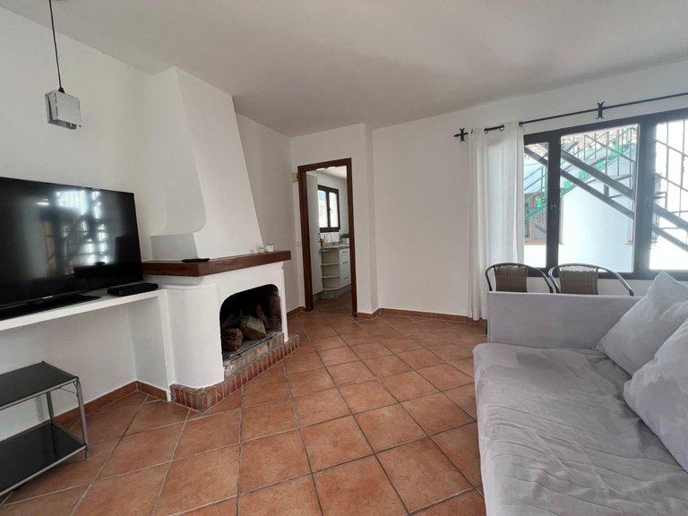 Apartment for Sale in El Paraiso, Malaga 5