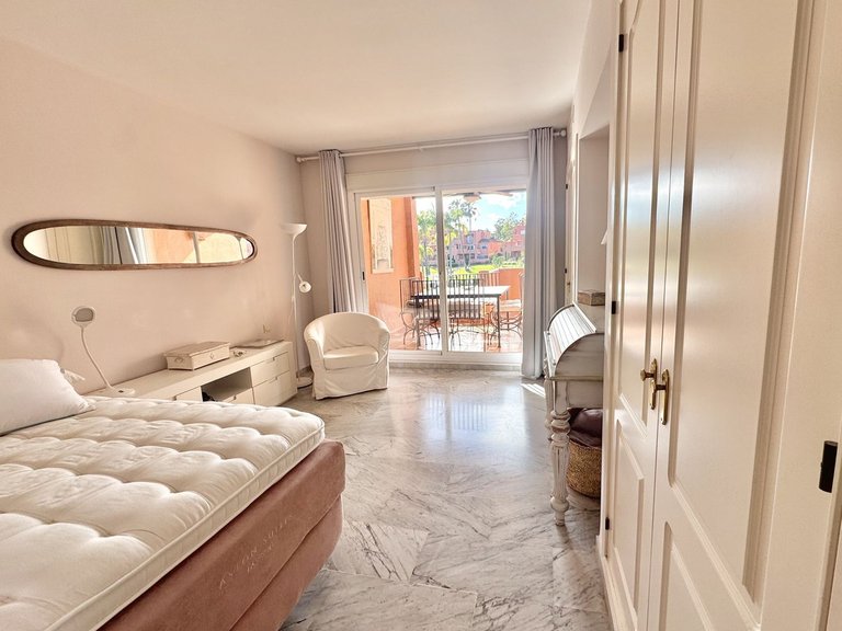 Apartment for Sale in Guadalmina Baja, Malaga 11