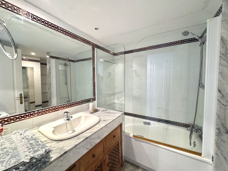Apartment for Sale in Guadalmina Baja, Malaga 14