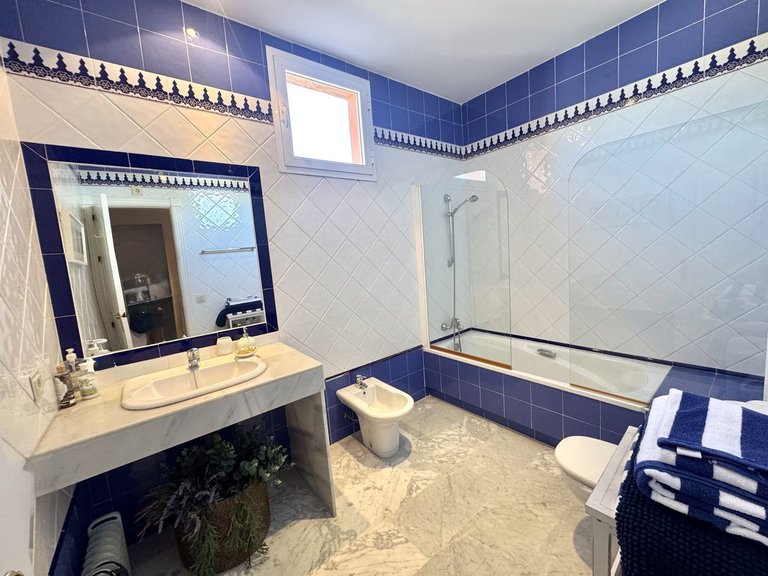 Apartment for Sale in Guadalmina Baja, Malaga 16